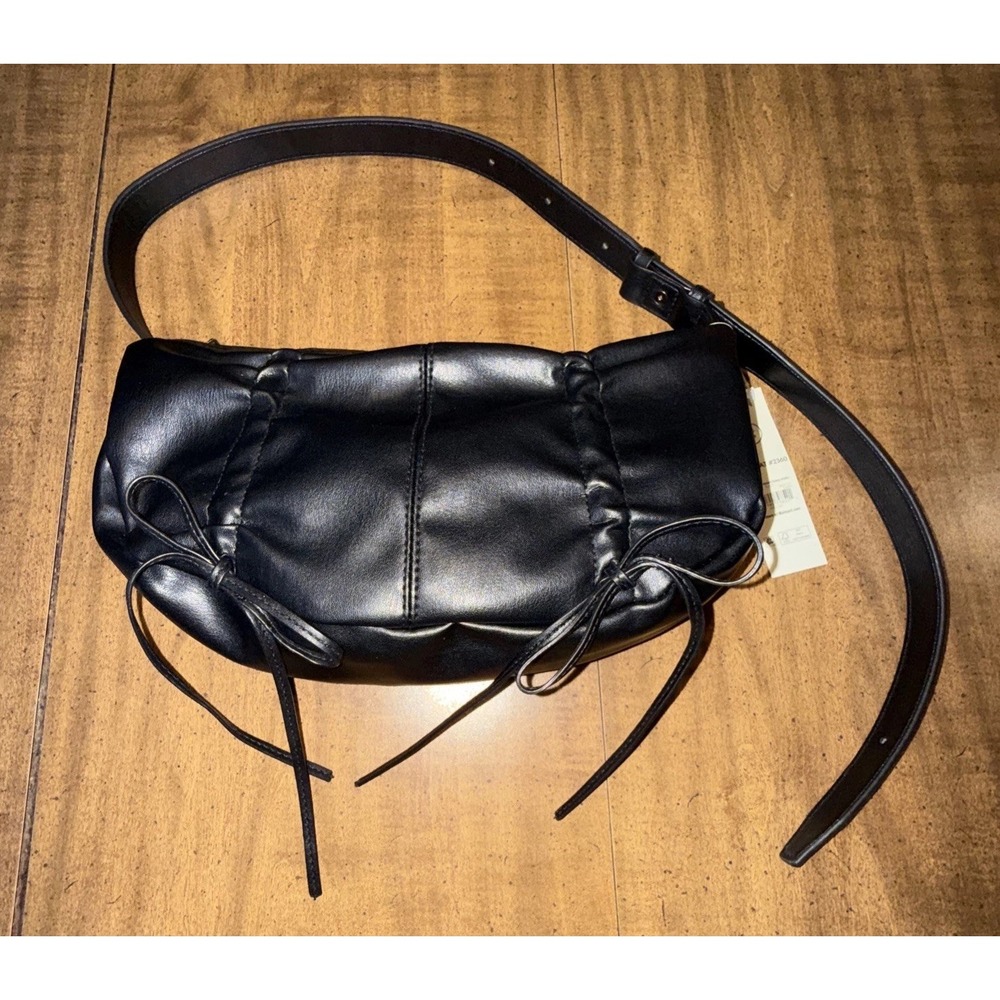 No Boundaries Women's Medium Size Drawstring Flat Black HOBO Purse Shoulder Bag